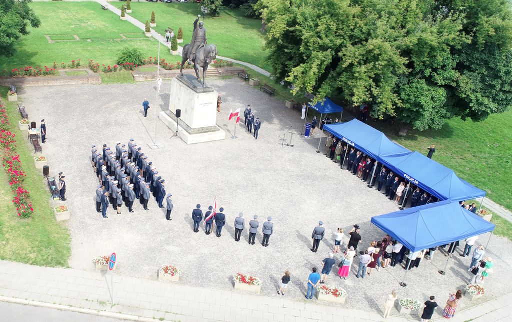 Obchody święta Policji Komendy Miejskiej Policji w Zamościu z lotu ptaka