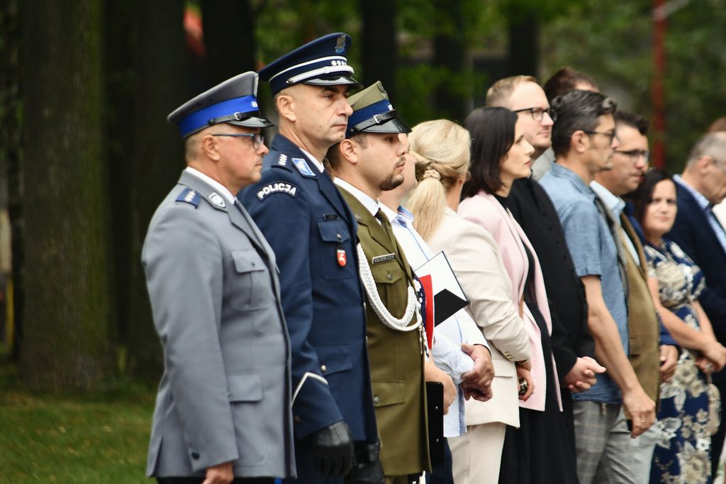 rozpoczęcie roku szkolnego w szkole z oddziałem o profilu mundurowym 