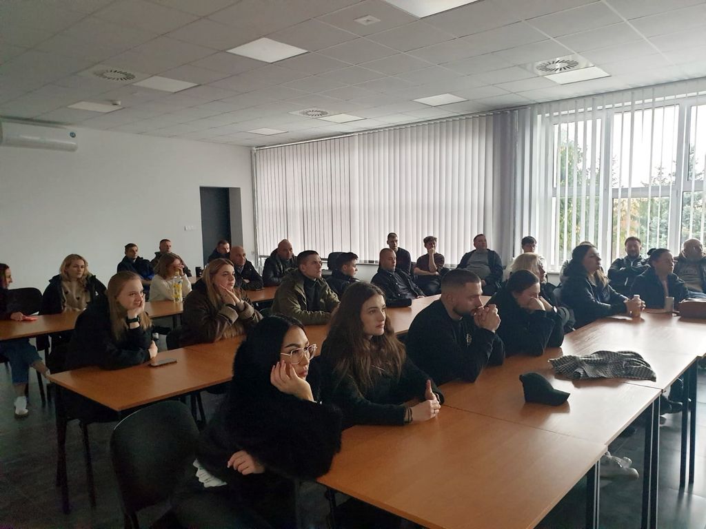 studenci na świetlicy komendy 