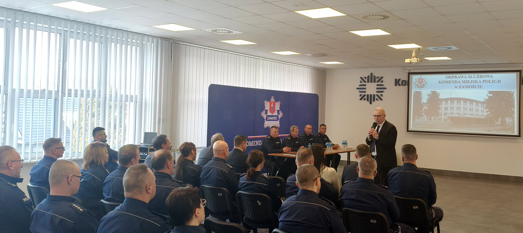 odprawa roczna w Komendzie Miejskiej Policji w Zamościu