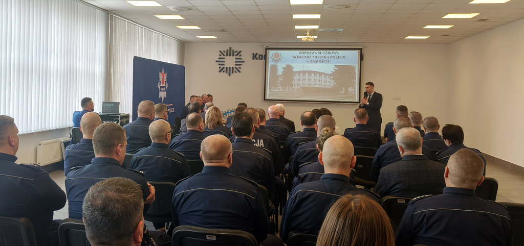 odprawa roczna w Komendzie Miejskiej Policji w Zamościu