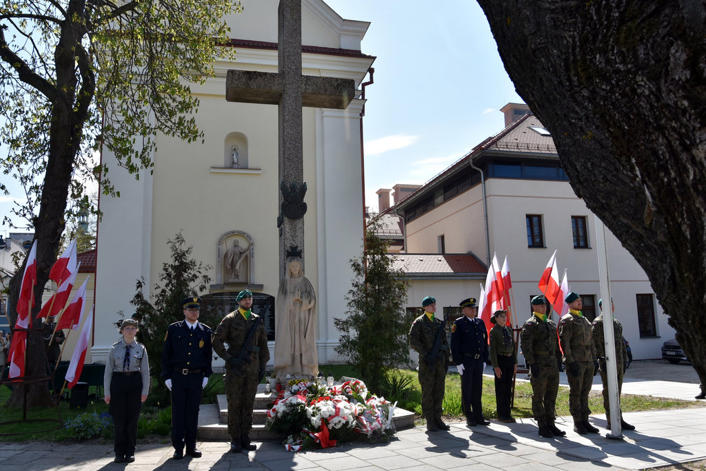 uroczystości upamiętniających zbrodnię katyńską