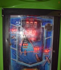 uszkodzony automat do gier zręcznościowych
