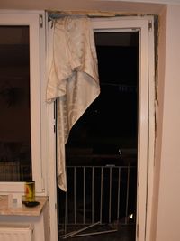 uszkodzone drzwi balkonowe