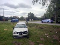 skrzyżowanie dróg miejsce zderzenia dwóch pojazdów