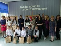 zdjęcie zbiorowe uczestników konkursu profilaktycznego