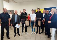laureaci konkursu z organizatorami