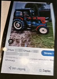 zdjęcie ekranu telefonu komórkowego na którym widoczne jest ogłoszenie dotyczące sprzedaży ciągnika rolniczego wraz ze zdjęciem tego pojazdu