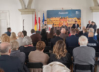 uczestnicy urodzin Zamościa w czasie konferencji